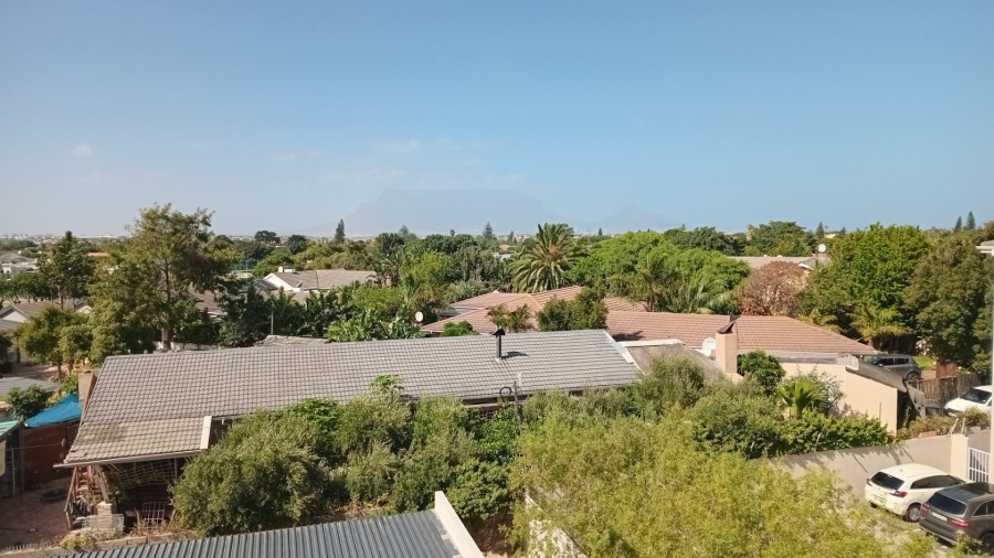 2 Bedroom Property for Sale in Table View Western Cape